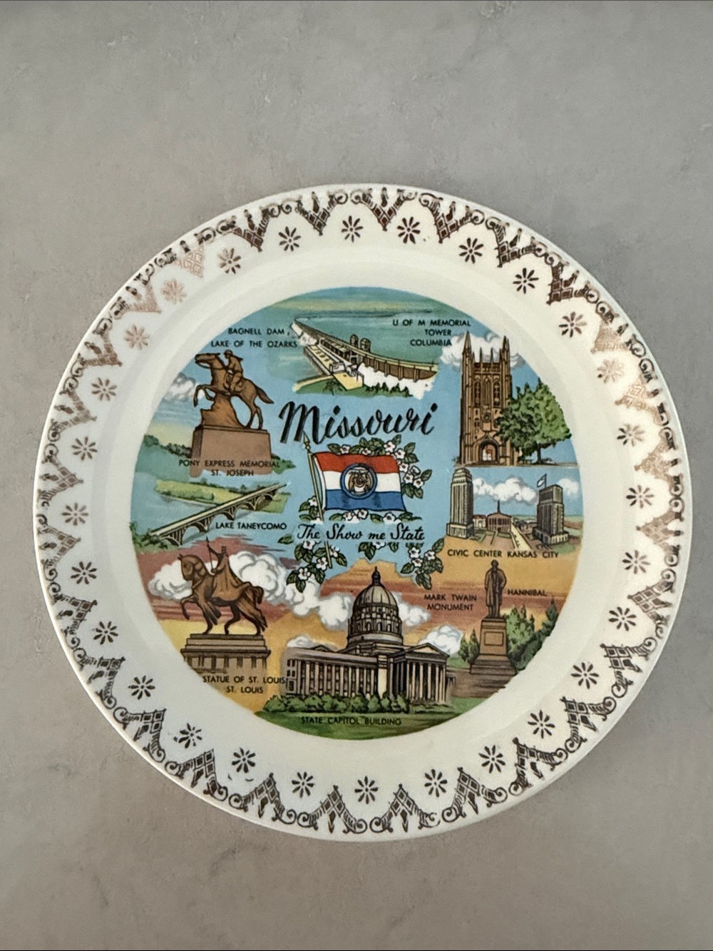 Missouri Souvenir Decorative Plate - Multicolor